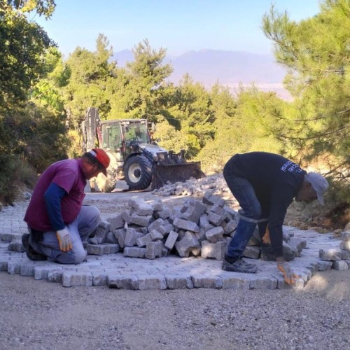 Başkan Arıcı'nın Hizmet Yağmuru Devam Ediyor